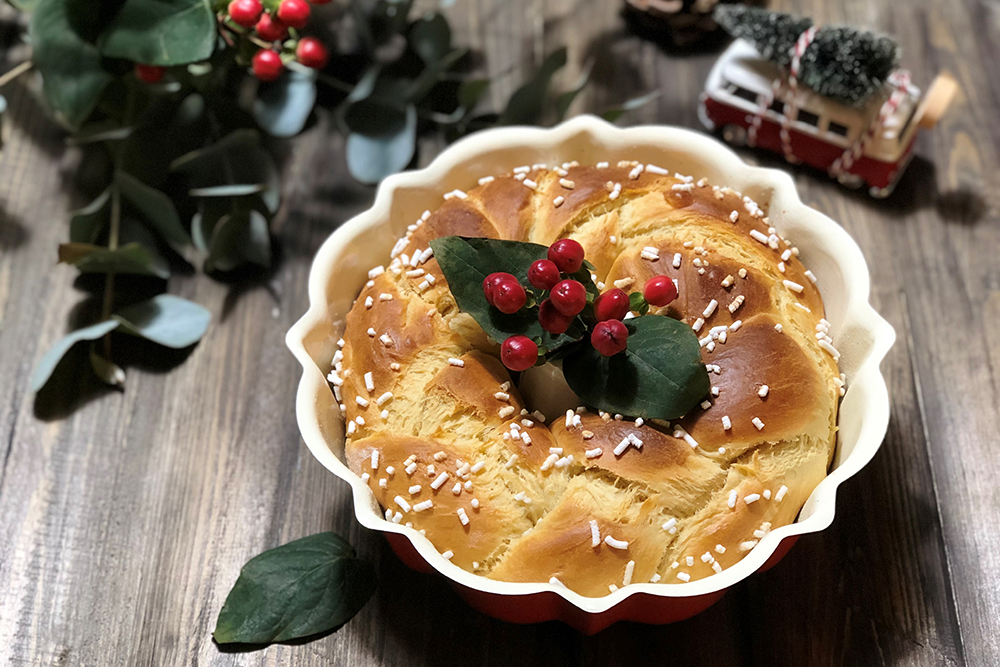 Treccia di pan brioche al miele