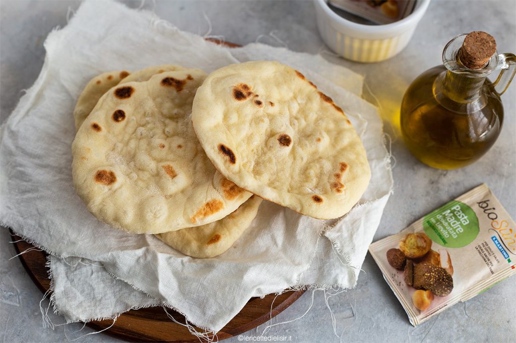 Pane pita greca in padella